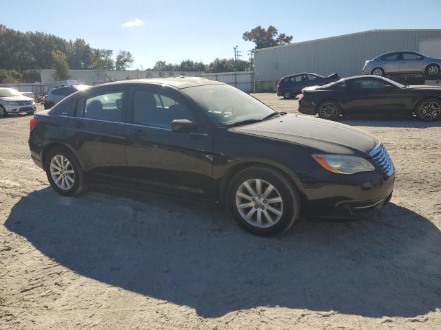 Photo 4 from auction – 2014 CHRYSLER 200 TOURIN with VIN 1C3CCBBB0EN119941