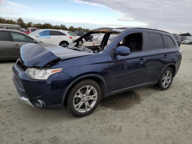 MITSUBISHI OUTLANDER 2015 with VIN JA4AD3A35FZ002327 - Photo from auction