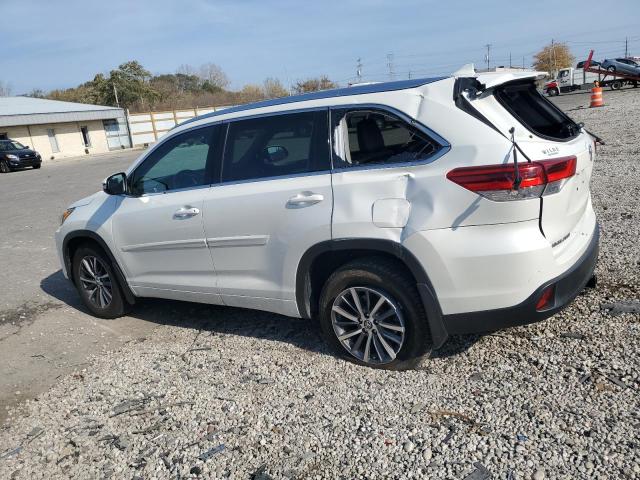Photo 2 from auction – 2017 TOYOTA HIGHLANDER with VIN 5TDJZRFH7HS511743