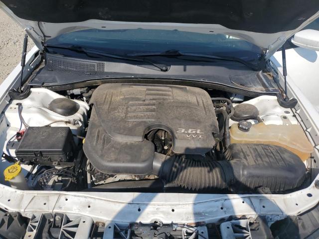 Photo 11 from auction – 2019 CHRYSLER 300 S with VIN 2C3CCABG8KH609439
