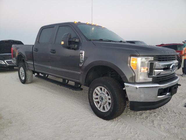 Photo 4 from auction – 2017 FORD F250 SUPER with VIN 1FT7W2B69HEE24186