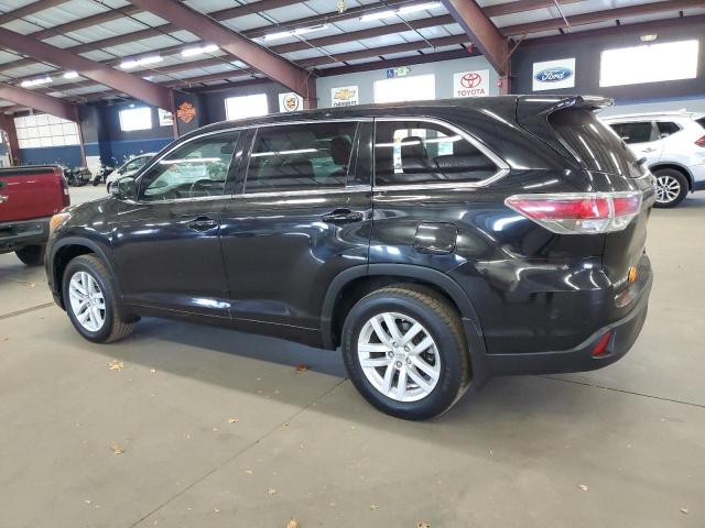 Photo 2 from auction – 2015 TOYOTA HIGHLANDER with VIN 5TDBKRFH8FS194061