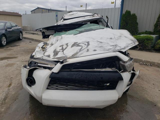 Photo 5 from auction – 2018 TOYOTA 4RUNNER SR with VIN JTEBU5JR1J5496532