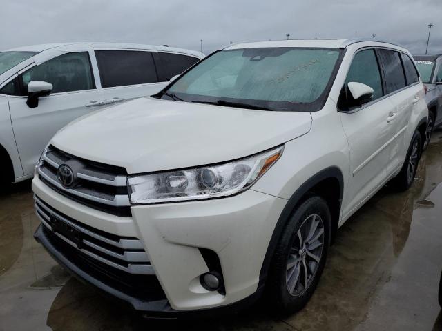 TOYOTA HIGHLANDER 2017 with VIN 5TDJZRFH1HS515285 - Photo from auction