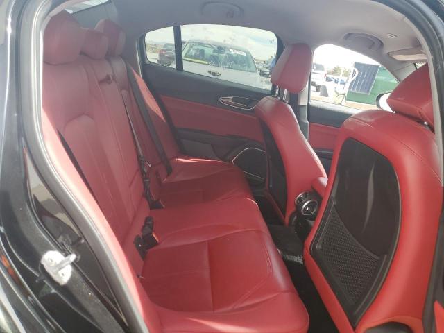 Photo 10 from auction – 2019 ALFA ROMEO GIULIA with VIN ZARFAMAN8K7621611