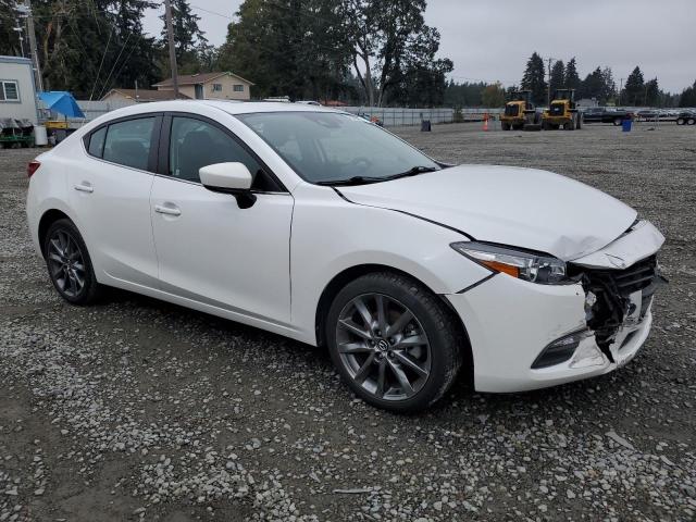 Photo 4 from auction – 2018 MAZDA 3 TOURING with VIN 3MZBN1V38JM227256
