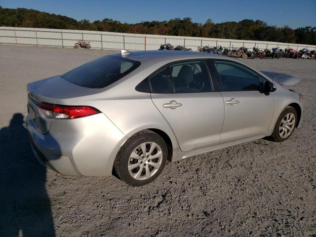 Photo 3 from auction – 2022 TOYOTA COROLLA LE with VIN 5YFEPMAE2NP389773