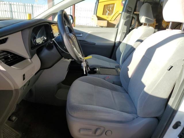 Photo 7 from auction – 2018 TOYOTA SIENNA LE with VIN 5TDJZ3DC6JS193365