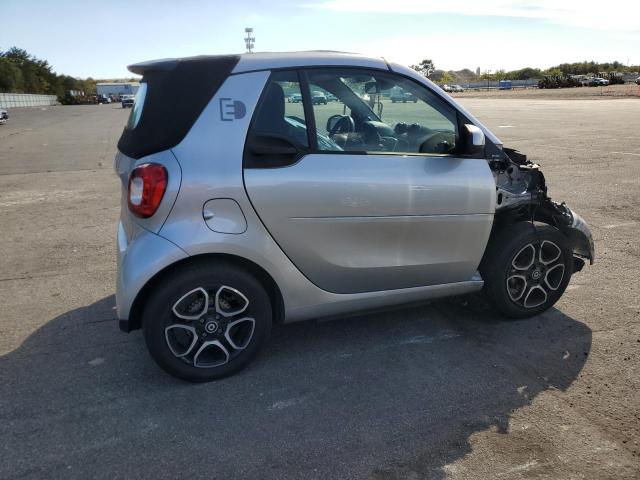 Photo 3 from auction – 2018 SMART FORTWO with VIN WMEFK9BAXJK276532