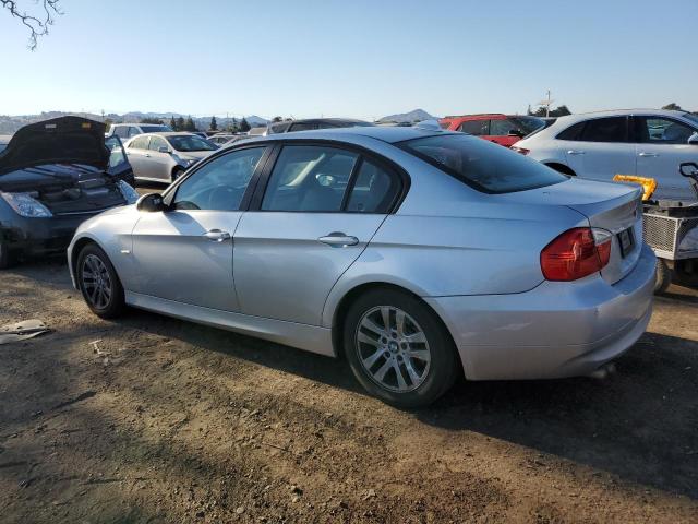 Photo 2 from auction – 2007 BMW 328 XI with VIN WBAVC93517KZ71755