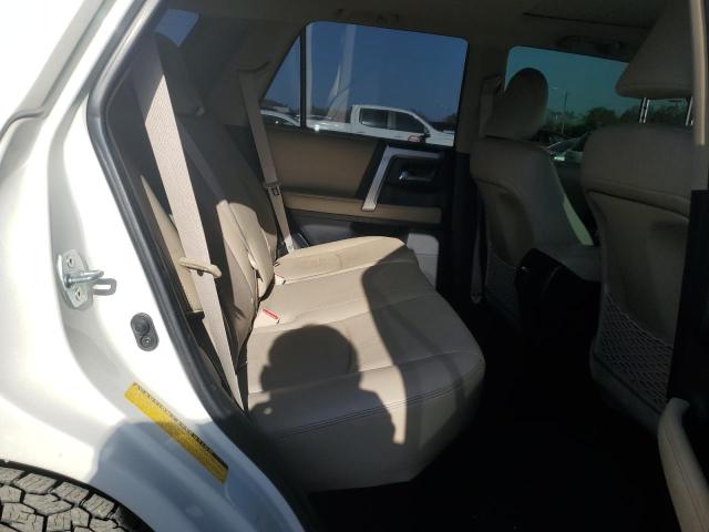 Photo 11 from auction – 2016 TOYOTA 4RUNNER SR with VIN JTEBU5JR1G5283640