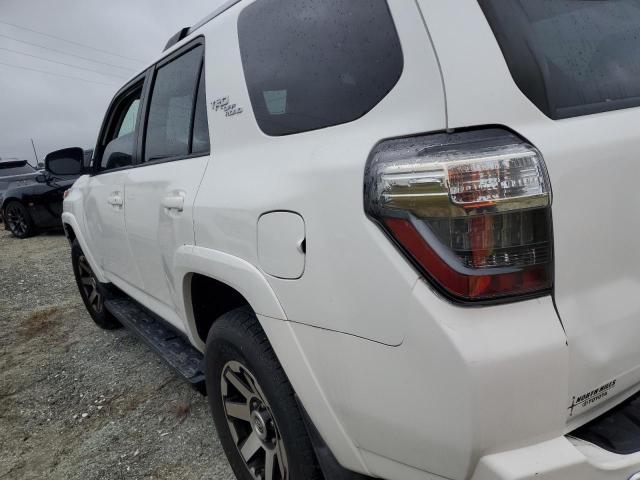 Photo 2 from auction – 2018 TOYOTA 4RUNNER SR with VIN JTEBU5JR3J5516490