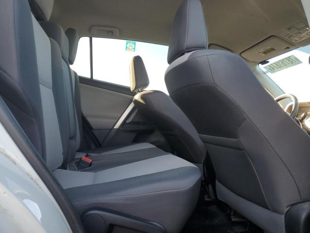 Photo 11 from auction – 2015 TOYOTA RAV4 LE with VIN 2T3BFREV0FW246423