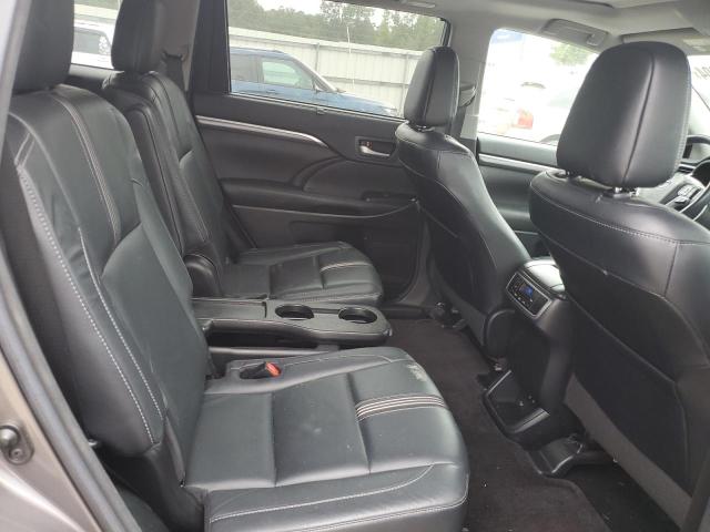 Photo 11 from auction – 2017 TOYOTA HIGHLANDER with VIN 5TDKZRFH2HS515333
