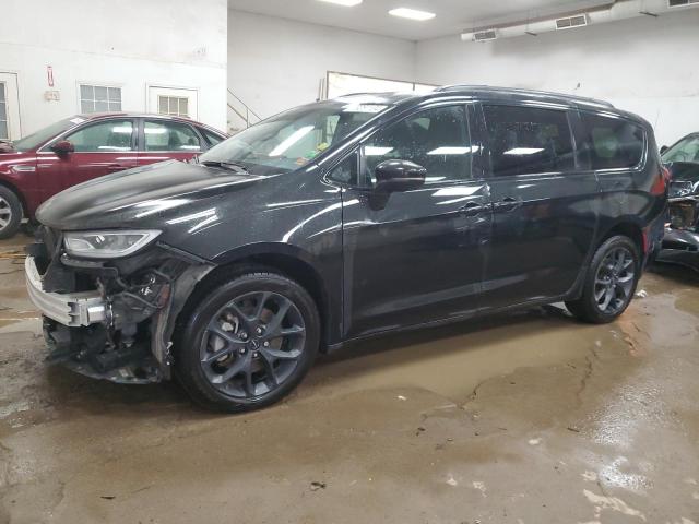 CHRYSLER PACIFICA L 2022 with VIN 2C4RC3GGXNR148639 - Photo from auction