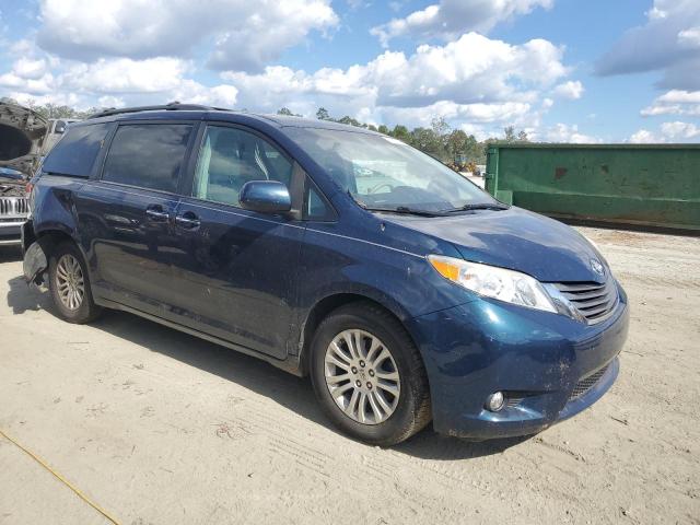 Photo 4 from auction – 2012 TOYOTA SIENNA XLE with VIN 5TDYK3DC1CS253204