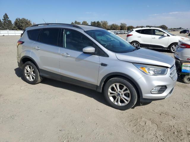 Zdjęcie 4 z aukcji – 2018 FORD ESCAPE SE z VIN 1FMCU0GD4JUB75271