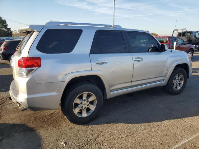 Photo 3 from auction – 2010 TOYOTA 4RUNNER SR with VIN JTEBU5JRXA5011546