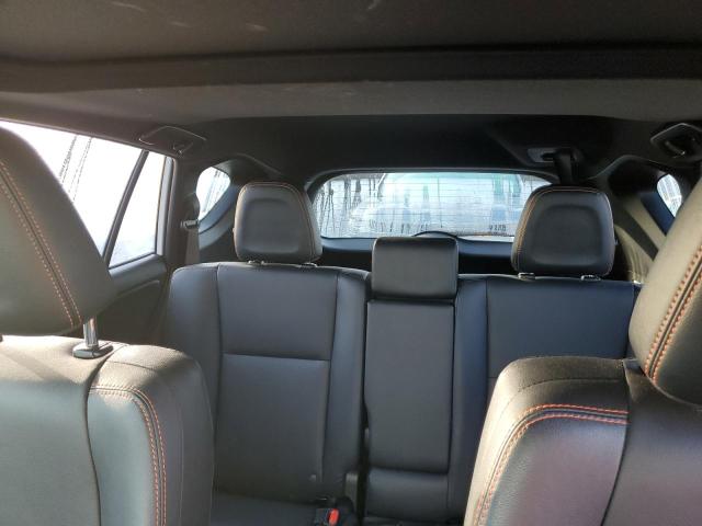 Photo 10 from auction – 2018 TOYOTA RAV4 SE with VIN JTMJFREV3JD252590
