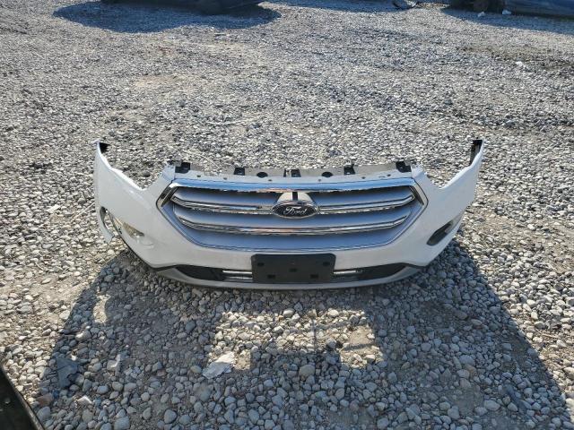 Photo 13 from auction – 2017 FORD ESCAPE SE with VIN 1FMCU9GD8HUC68373