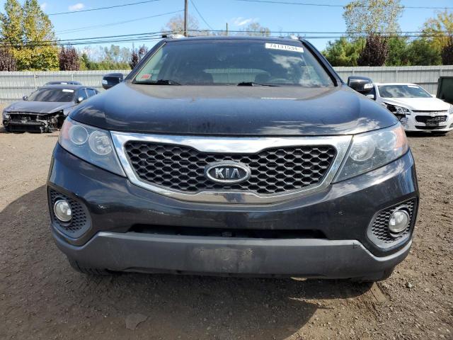 Photo 5 from auction – 2013 KIA SORENTO LX with VIN 5XYKTDA28DG320349