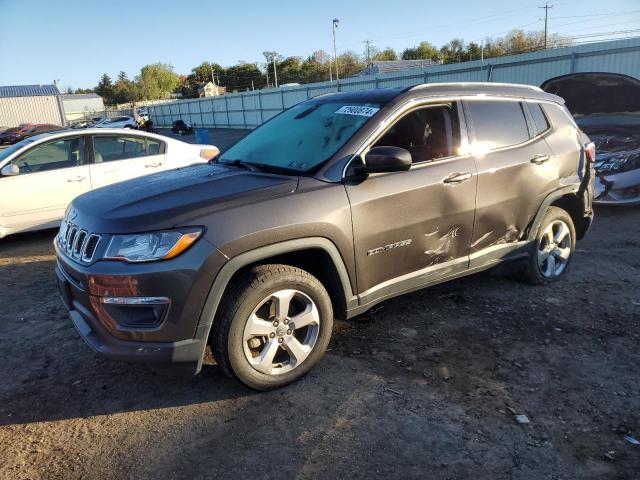 JEEP COMPASS LA 2018 with VIN 3C4NJDBB2JT176206 - Photo from auction