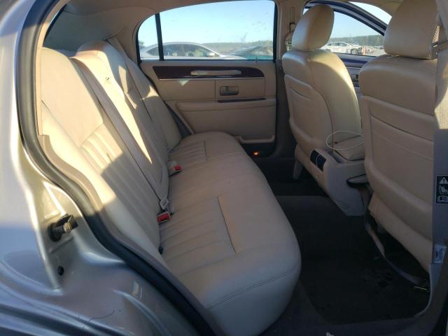 Photo 10 from auction – 2004 LINCOLN TOWN CAR E with VIN 1LNHM81W74Y633171