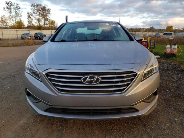 Photo 5 from auction – 2017 HYUNDAI SONATA SE with VIN 5NPE24AF3HH507631
