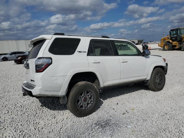 Photo 3 from auction – 2017 TOYOTA 4RUNNER SR with VIN JTEBU5JR6H5444405