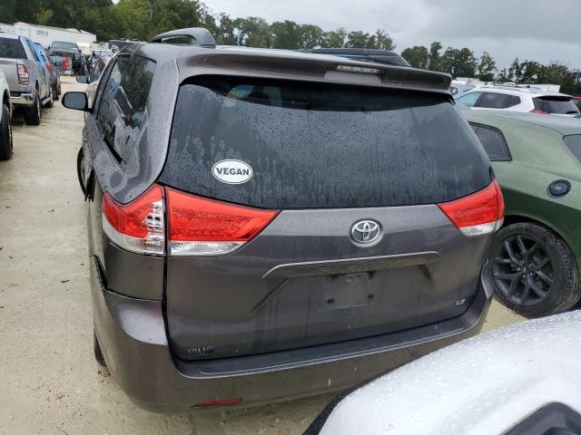 Photo 6 from auction – 2012 TOYOTA SIENNA LE with VIN 5TDKK3DC8CS196442