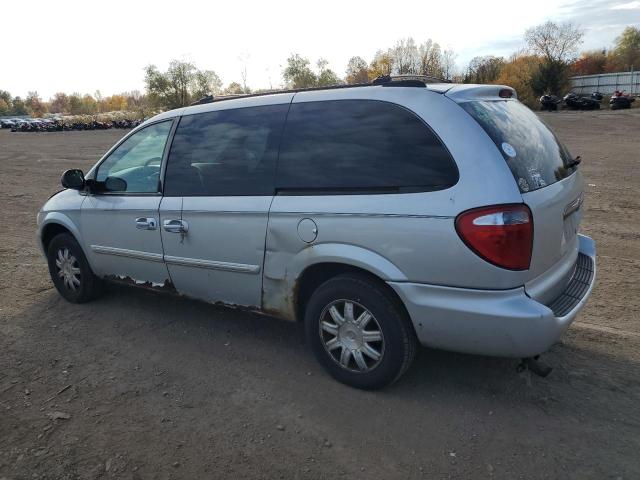 Photo 2 from auction – 2005 CHRYSLER TOWN & COU with VIN 2C4GP54L65R570626