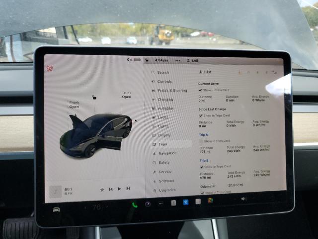 Photo 9 from auction – 2018 TESLA MODEL 3 with VIN 5YJ3E1EB1JF118768