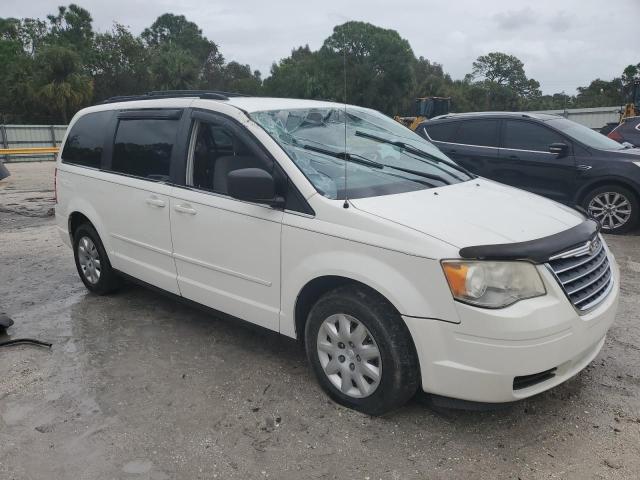 Photo 4 from auction – 2010 CHRYSLER TOWN & COU with VIN 2A4RR4DE4AR346855