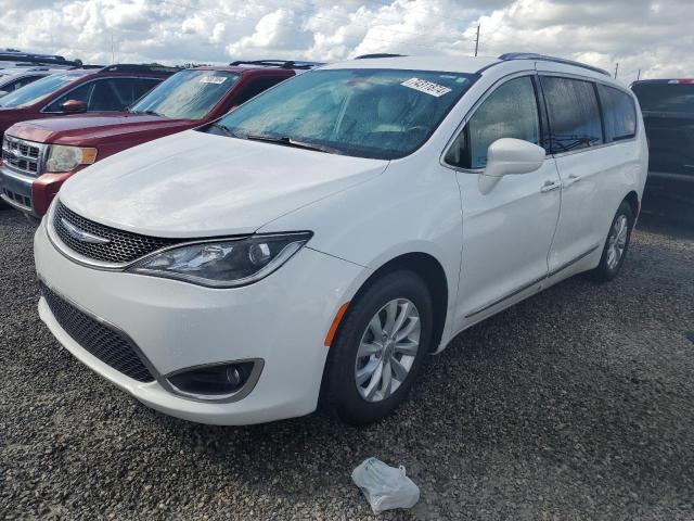 CHRYSLER PACIFICA T 2019 with VIN 2C4RC1BG4KR554424 - Photo from auction