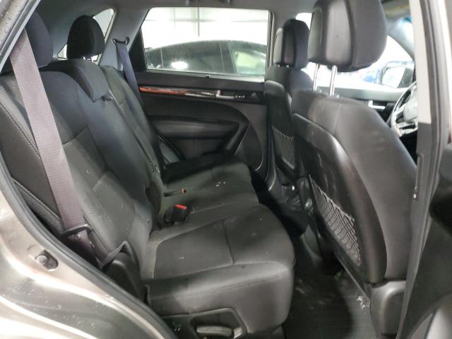 Photo 11 from auction – 2014 KIA SORENTO LX with VIN 5XYKT4A76EG502810