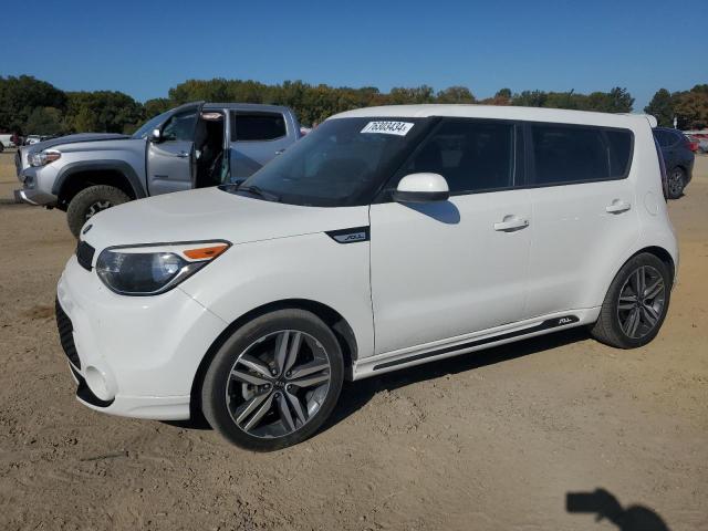 KIA SOUL + 2016 with VIN KNDJP3A51G7403157 - Photo from auction
