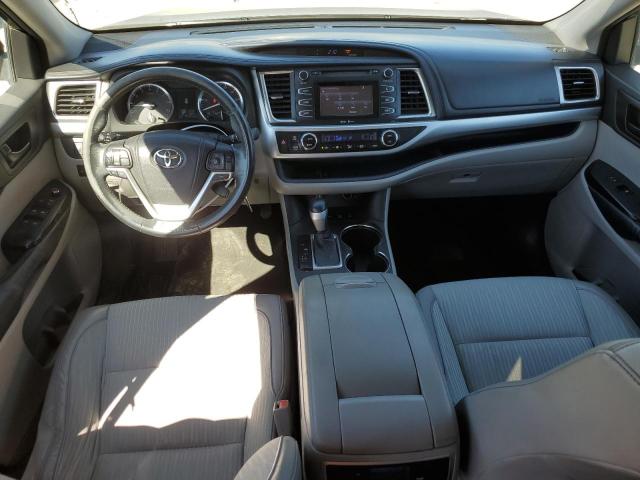 Photo 8 from auction – 2015 TOYOTA HIGHLANDER with VIN 5TDBKRFH9FS114931