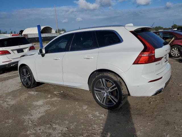 Photo 2 from auction – 2019 VOLVO XC60 T5 MO with VIN LYV102DK5KB206531