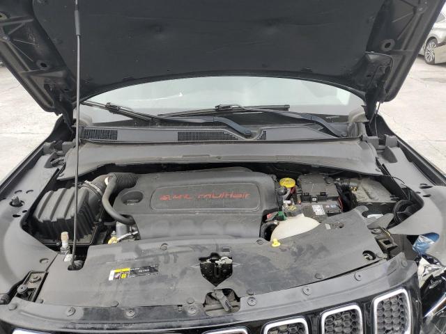 Фото 12 с аукциона – 2018 JEEP COMPASS LA с VIN 3C4NJDBB6JT245933