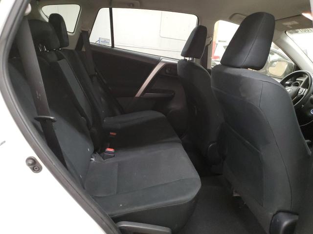 Photo 11 from auction – 2017 TOYOTA RAV4 LE with VIN JTMBFREV8HJ105830