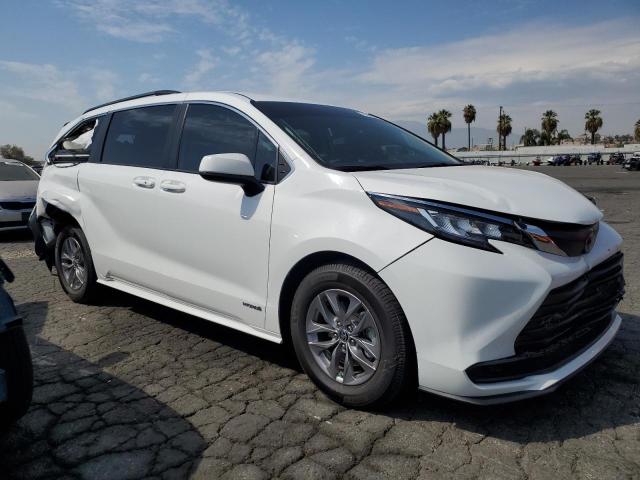 Photo 4 from auction – 2021 TOYOTA SIENNA LE with VIN 5TDKRKEC6MS056802