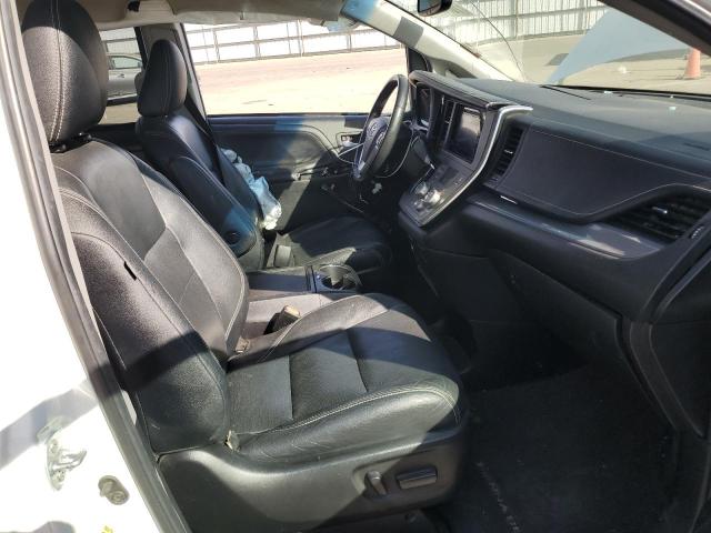 Photo 7 from auction – 2016 TOYOTA SIENNA SE with VIN 5TDXK3DC5GS720805