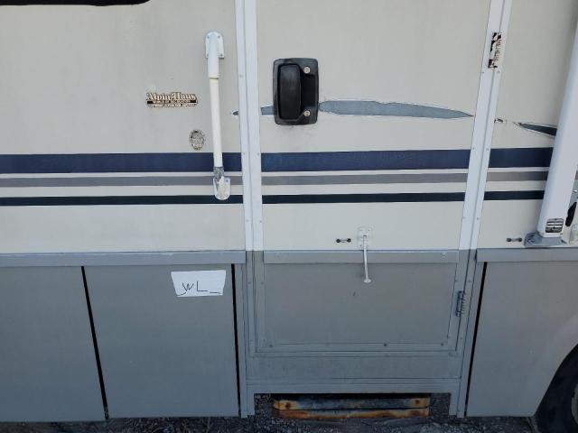 Photo 9 from auction – 2004 WINNEBAGO BRAVE with VIN 5B4MP67G133374242