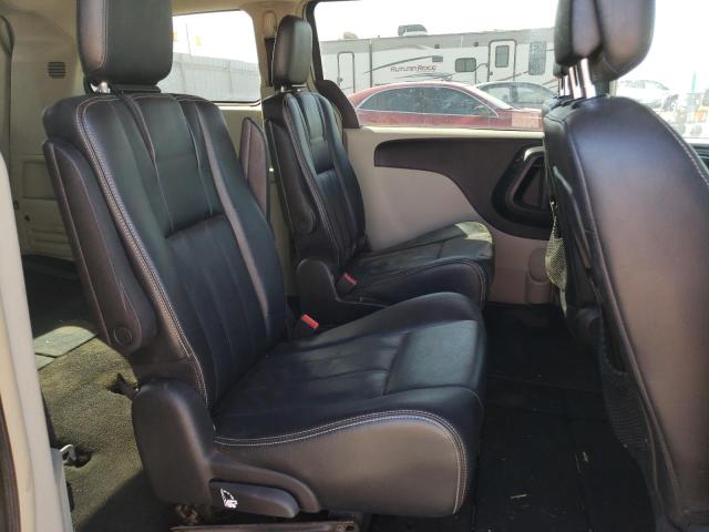 Photo 11 from auction – 2014 CHRYSLER TOWN & COU with VIN 2C4RC1BG8ER159568