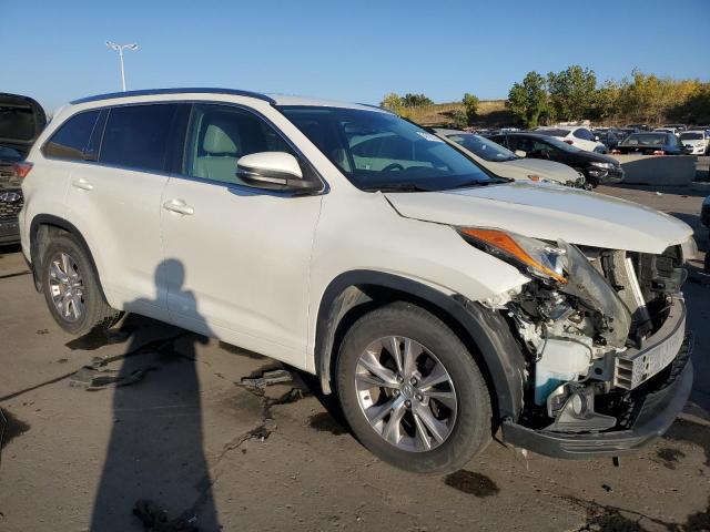 Photo 4 from auction – 2015 TOYOTA HIGHLANDER with VIN 5TDJKRFH7FS222783