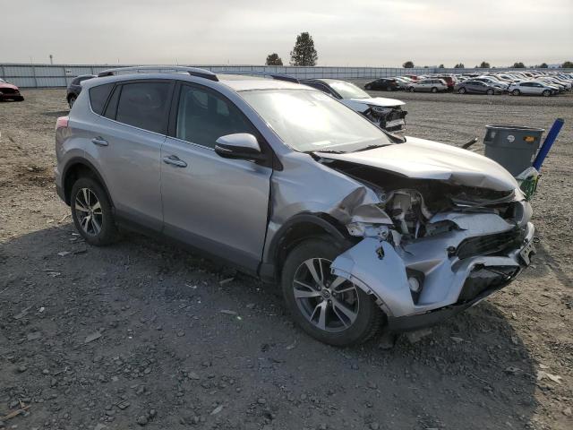 Photo 4 from auction – 2017 TOYOTA RAV4 XLE with VIN 2T3RFREV5HW563809