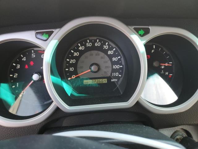 Photo 9 from auction – 2004 TOYOTA 4RUNNER SR with VIN JTEZU14R940039682