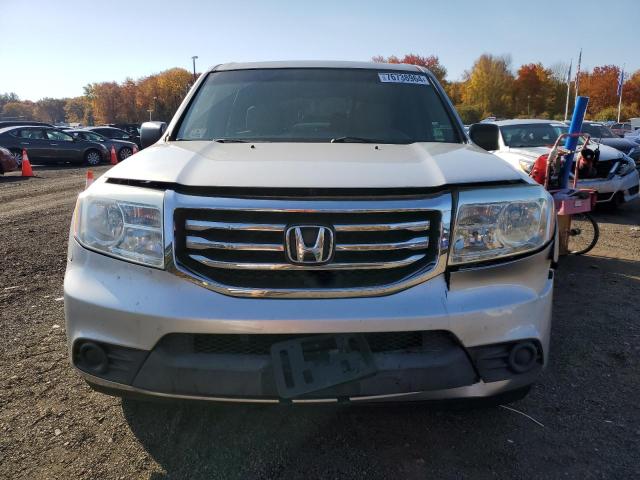 Photo 5 from auction – 2012 HONDA PILOT LX with VIN 5FNYF4H25CB022533