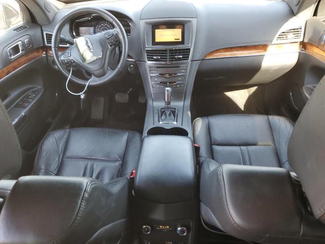 Photo 8 from auction – 2017 LINCOLN MKT with VIN 2LMHJ5NK2HBL00429