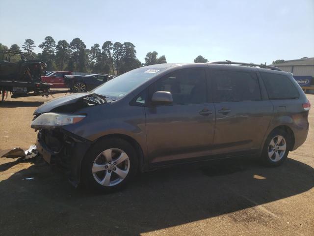 Photo 1 from auction – 2013 TOYOTA SIENNA LE with VIN 5TDKK3DC7DS315888
